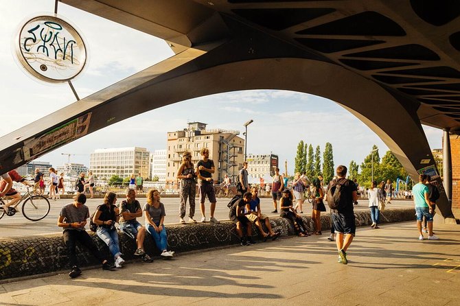 Kreuzberg Berlin: Off the Beaten Track PRIVATE Walking Tour - East Side Gallery and the Berlin Wall in color