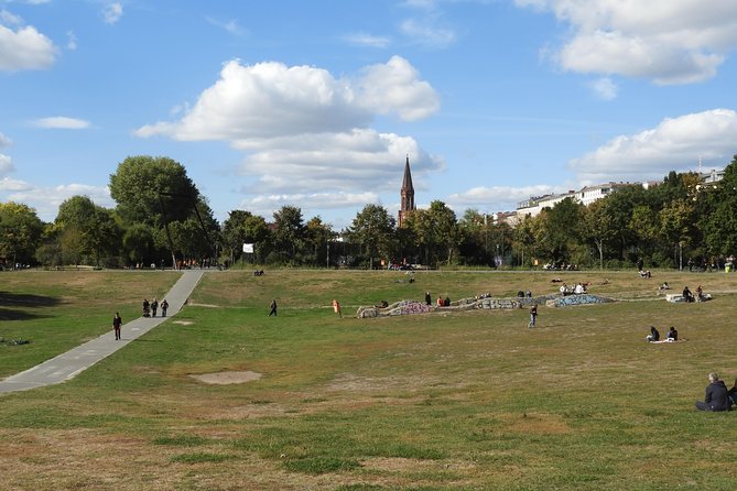 Kreuzberg Tour – Kriminell und kuschelig - What the guide adds