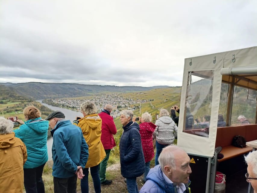 Kröv, Mosel: PLANWAGENFAHRT through the vineyards with wine tasting - Seven Wines From One Family Range