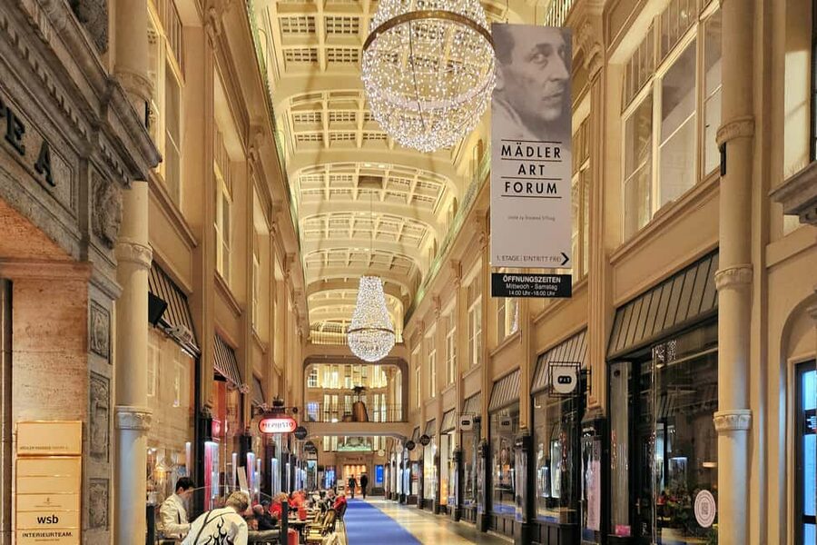 Leipzig: 1.5-Hour Public Tour with Night Watchman Bremme - Nikolaikirchhof and the first stories of old Leipzig
