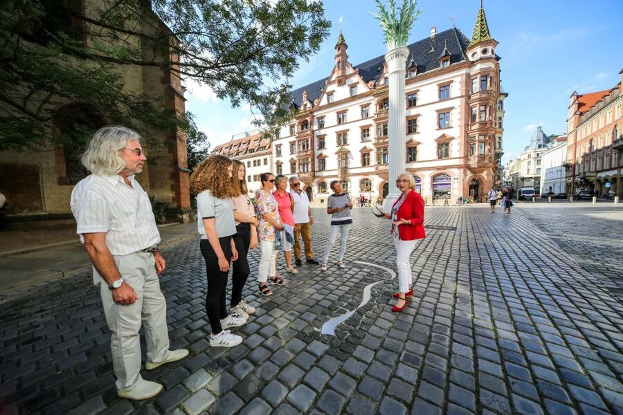 Leipzig: 2-Hour Guided Walking Tour in German - The guide makes the difference