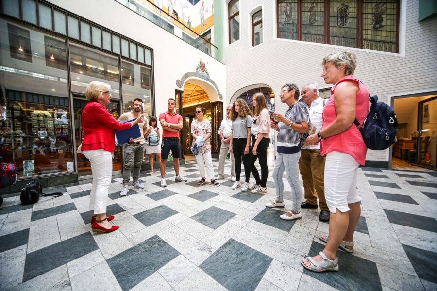 Leipzig: 2-Hour Guided Walking Tour in German - Mädler arcade and Auerbachs Keller