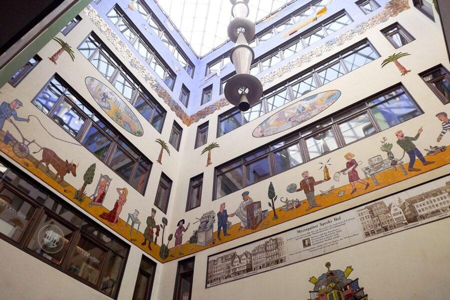 Leipzig: Courtyards, Houses, Trade - Passage Tour in German - Who should book this walk?
