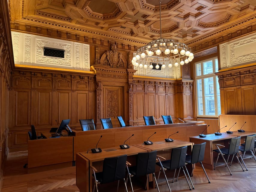 Leipzig: Guided tour of the Federal Administrative Court - Meeting at Simsonplatz 1