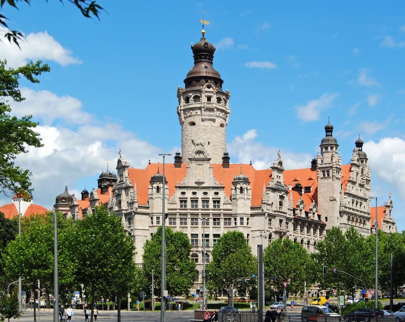 Leipzig: Guided tour through the New Town Hall - The preserved castle casemates below