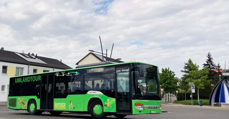 Leipzig: Hop-On-Hop-Off Bus Tour & City Walk - The included 45-minute city walk