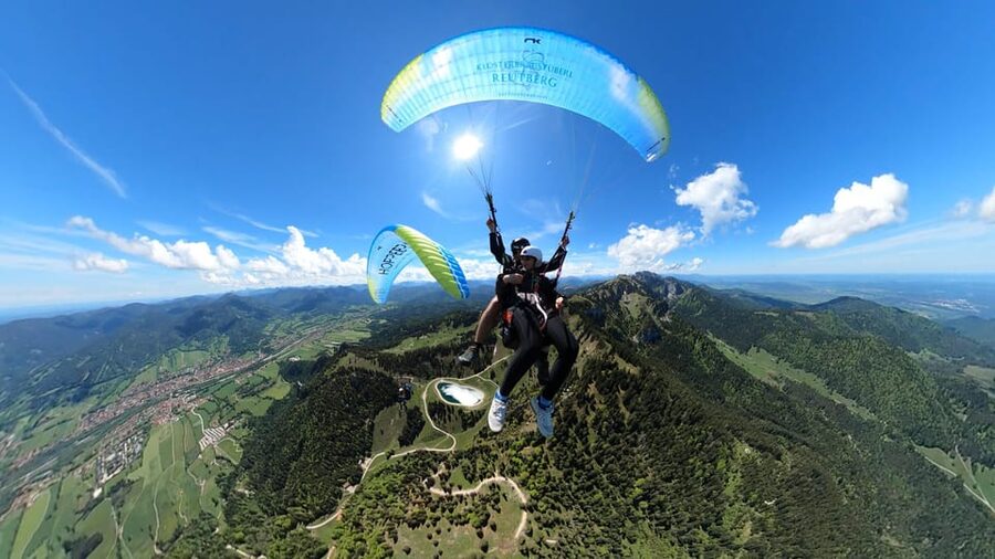 Lenggries: Tandem Paragliding Flight - What to wear and how to prepare