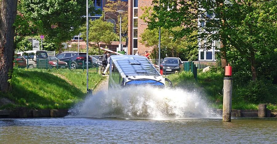 Lübeck: 1-Hour Splash Bus City Tour - Key points to know before you book