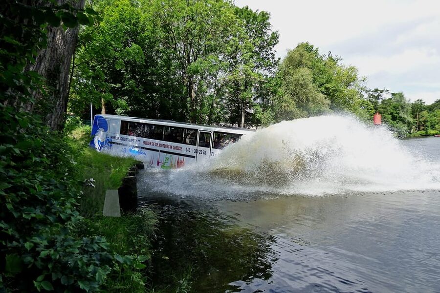 Lübeck: 1-Hour Splash Bus City Tour - Practical booking advice for An der Untertrave 92