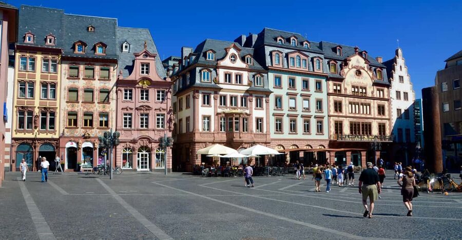 Mainz Highlights, private walking tour - Christmas market walks from November 30 to December 23