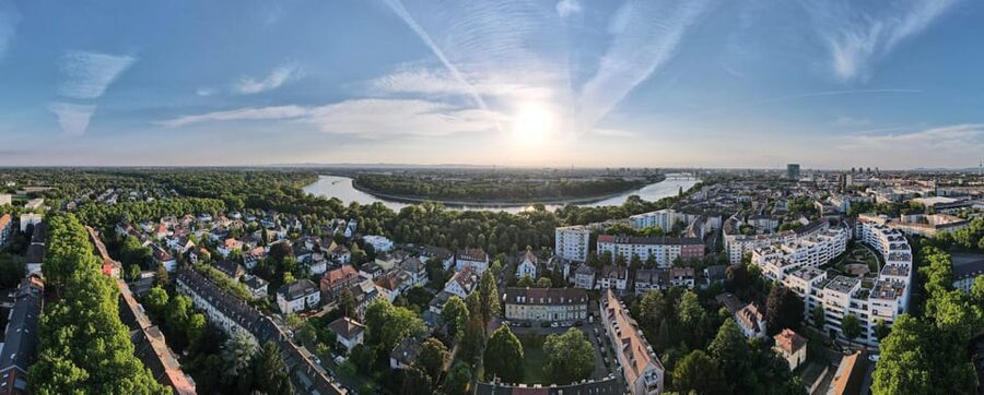 Mannheim: Express Walk with a Local in 60 minutes - Is one hour enough for Mannheim?