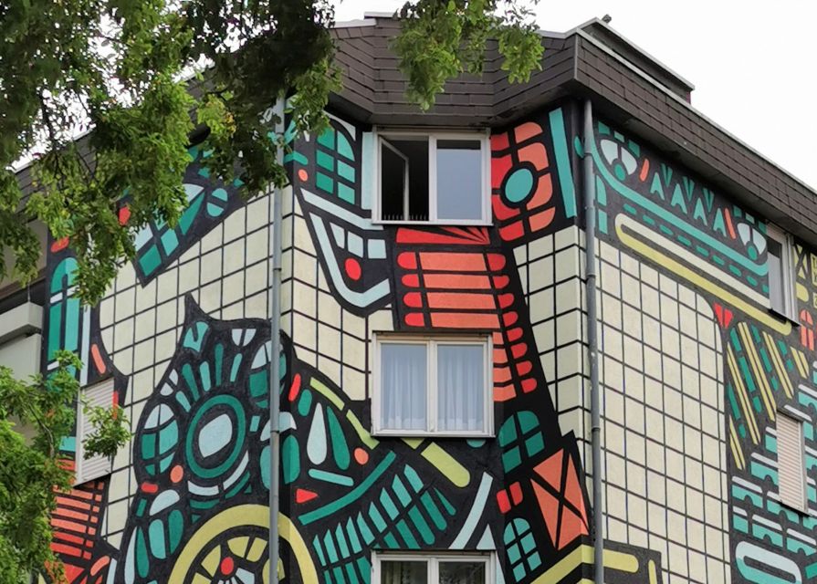 Mannheim: Guided Street Art Walking Tour - Language, weather, and practical planning