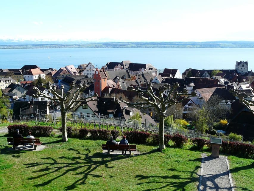 Meersburg: Public city tour with wine tasting - Känzele, lake views, and the best photo stop