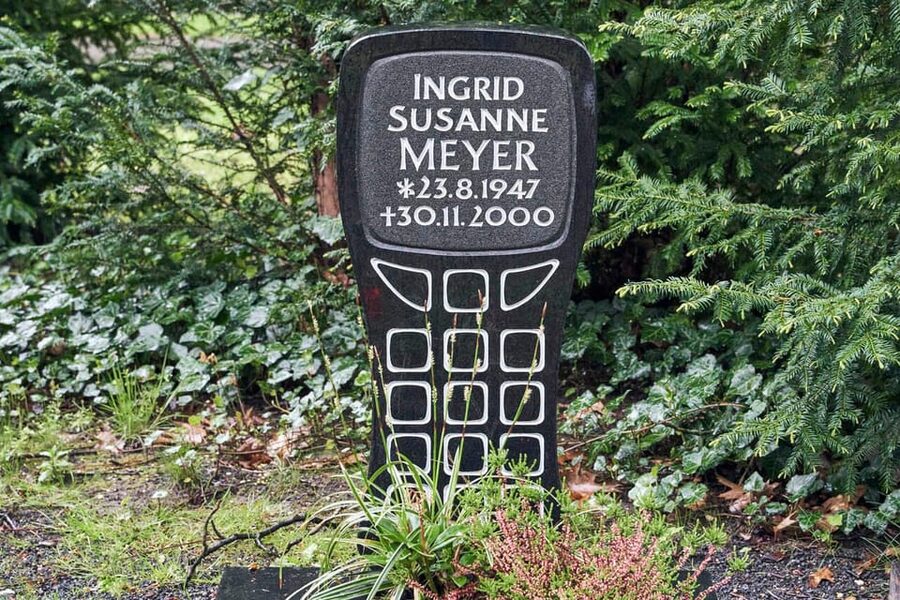Melaten Friedhof: Guided tour with all senses - The Millionenallee and Cologne’s famous names