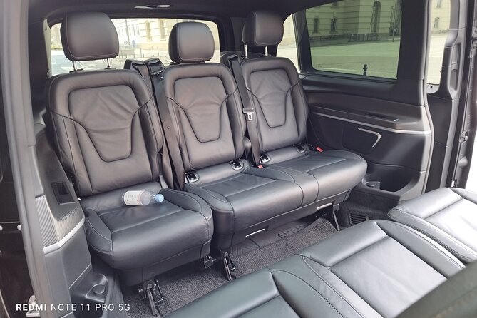 Minivan Driver and Guide (DIN15565) Tailor Made Berlin Highlights - Why this minivan tour works for a first Berlin day