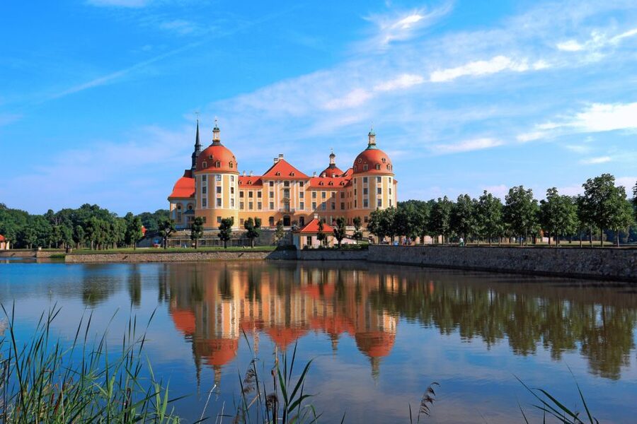 Moritzburg: Scavenger Hunt Self-Guided Walking Tour - Moritzburg Castle is the main reward