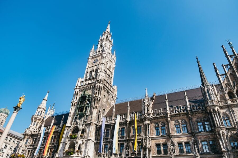 Munich 3-Hour Guided Bike Tour - Starting in Marienplatz and the old town