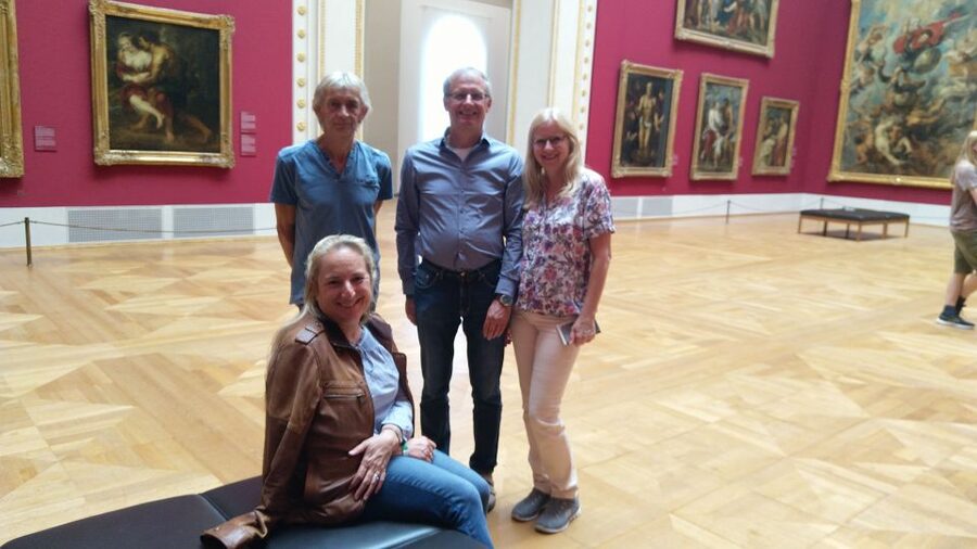 Munich: Alte Pinakothek Skip-the-Line & Guided Walking Tour - What the 90 minutes to two hours feels like