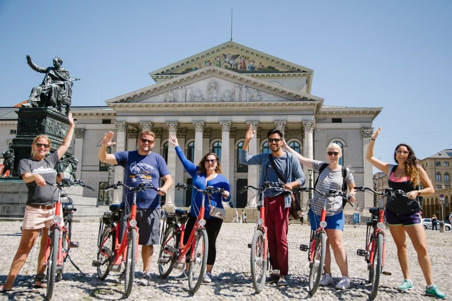 Munich: Bike Tour with Beer Garden Break - Key points at a glance