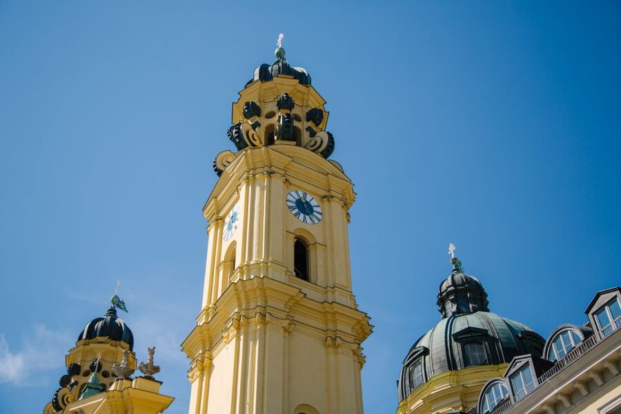 Munich: Bike Tour with Beer Garden Break - Königsplatz and Munich’s difficult twentieth century