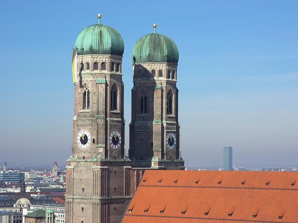 Munich City Walking Tour, includes Third Reich & Viktualienmarkt - Hofbräuhaus, Isartor, and Munich’s beer culture