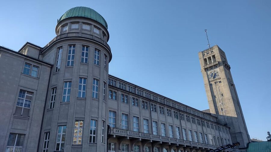 Munich: Deutsches Museum Guided Tour with Entry Ticket - Is $149 per person a fair price?