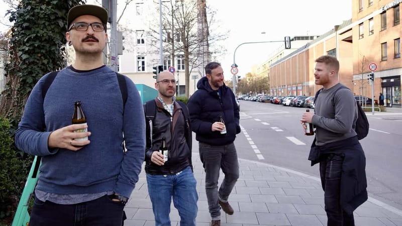 Munich: Guided Craft Beer & Cultural Tour With Snack - What the guide adds to the walk