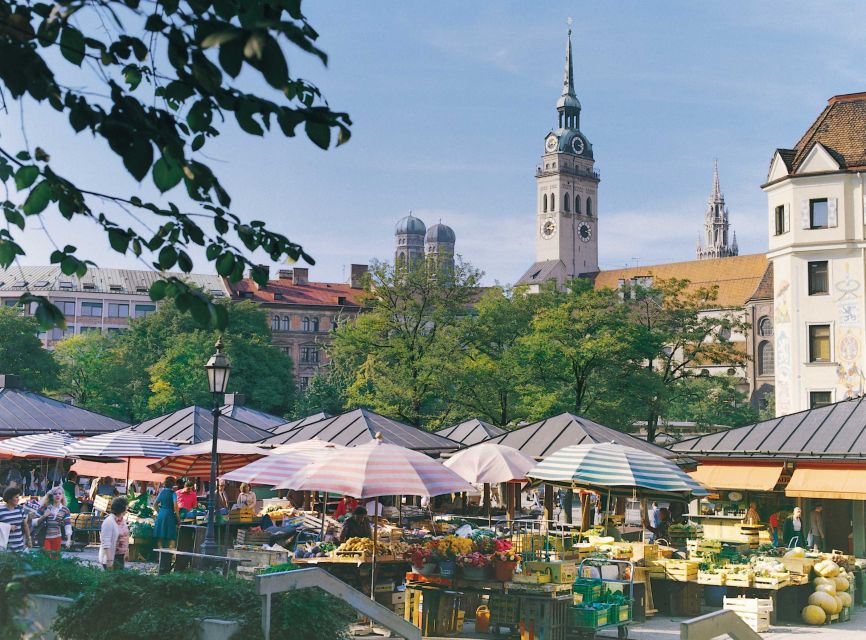 Munich: Guided Food Walking Tour with Beer Tasting - Starting at Isartor with a seasonal welcome drink