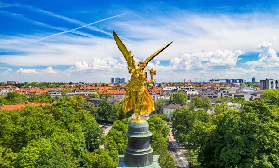 Munich: Highlights Private Bike Tour with Licensed Guide - The four-hour route reaches Königsplatz