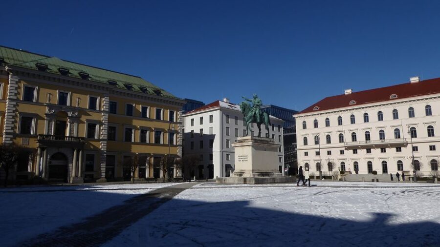 Munich: Historical Walking Tour Maxvorstadt with GEO Epoche - Brienner Street and Ludwig I’s Munich