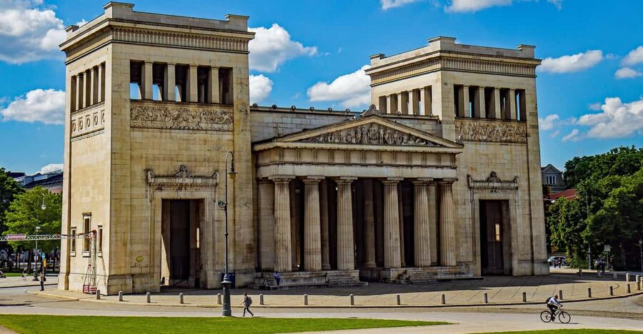 Munich: National Socialism Historical Tour in GERMAN - Why this difficult Munich tour matters