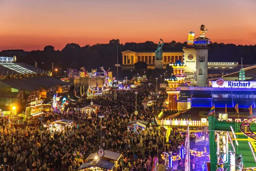 Munich: Oktoberfest Big Beer Tent Evening including table reservation - Key points to know before booking
