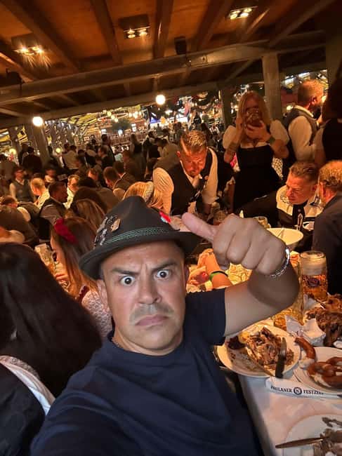 Munich: Oktoberfest Big Beer Tent Evening Table Reservation - Who will enjoy this Oktoberfest evening