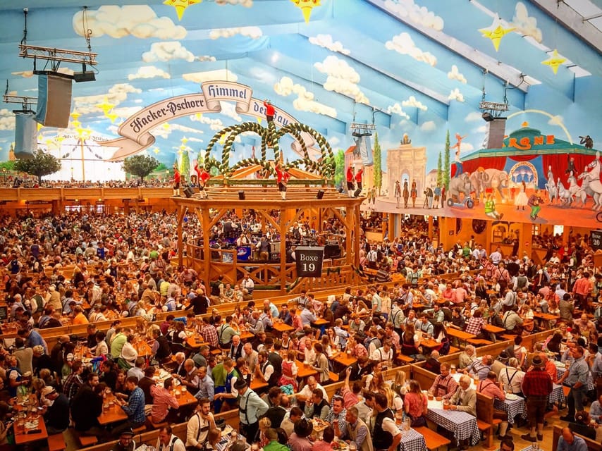 Munich: Oktoberfest Tour with Tent Reservation, Food & Beer - Practical advice for a smoother Wiesn visit