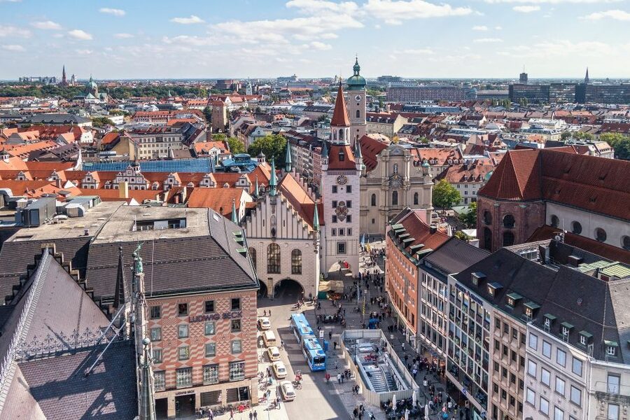 Munich: Private Personalized Walking Tour with a Local Host - Eclectic neighborhoods and local hangouts