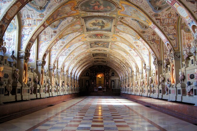 Munich: Residenz Palace, Museum and Treasury Private Tour - Why the Residenz deserves your time