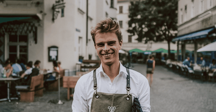 Munich: Romantic Wine Experience for Two at Viktualienmarkt - How the two-hour experience works