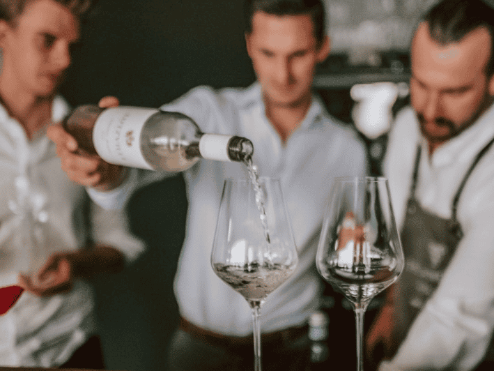Munich: Romantic Wine Experience for Two at Viktualienmarkt - The wine and food pairing in practical terms
