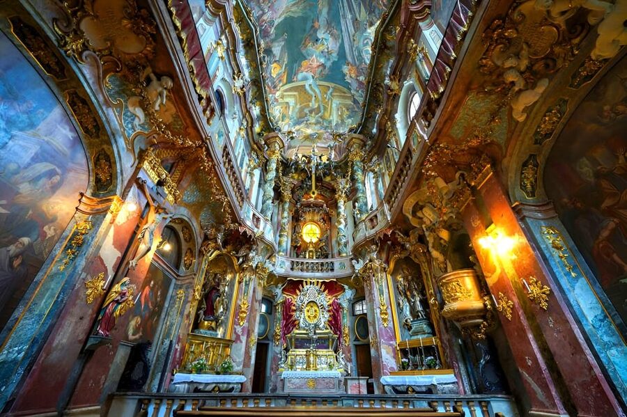 Munich: Spanish Guitar & Bach Toccata at Asamkirche - Practical Booking Advice for Your Munich Evening