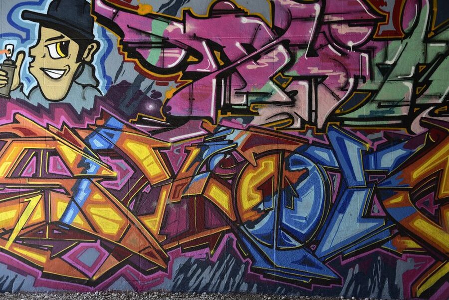 Munich: Street Art Bike Tour - Meeting your guide at Marienplatz