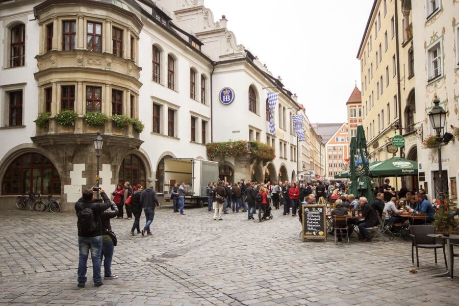 Munich: Third Reich & WWII Walking Tour - Feldherrnhalle and the failed attempt to seize power