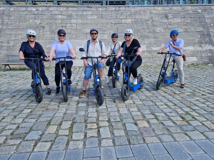 Munich: Top Sights Guided E-Scooter Tour - Starting with practice, not panic