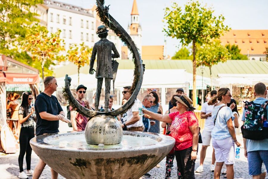 Munich: Viktualienmarkt Food Tour - Why this works well on your first day in Munich