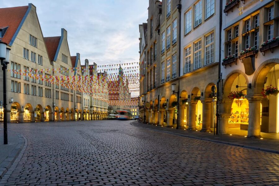 Münster: Nachtwächter-Führung (Erlebnistour) - Münster’s oldest inn and everyday city life