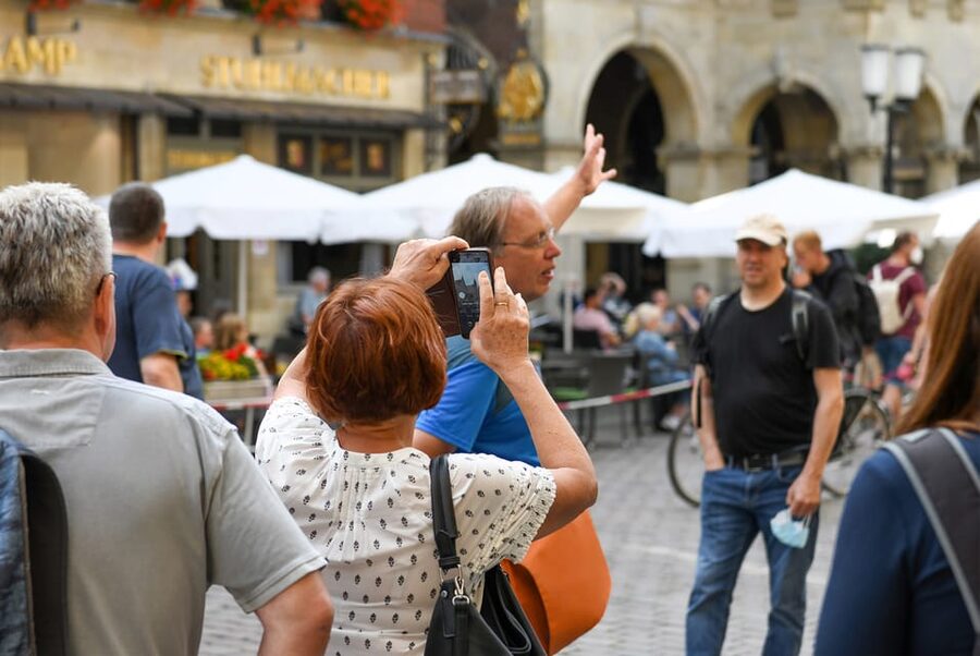 Münster: Old Town Highlights Guided Tour - Prinzipalmarkt and the civic face of Münster