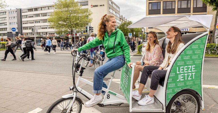 Münster: Private Guided Rickshaw City Tour - Starting at the Old City Hall and Prinzipalmarkt
