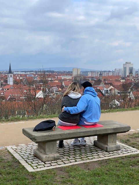 Mystery Backpack 2p: explore the city with an Erfurt novel - Why reading on location changes the walk
