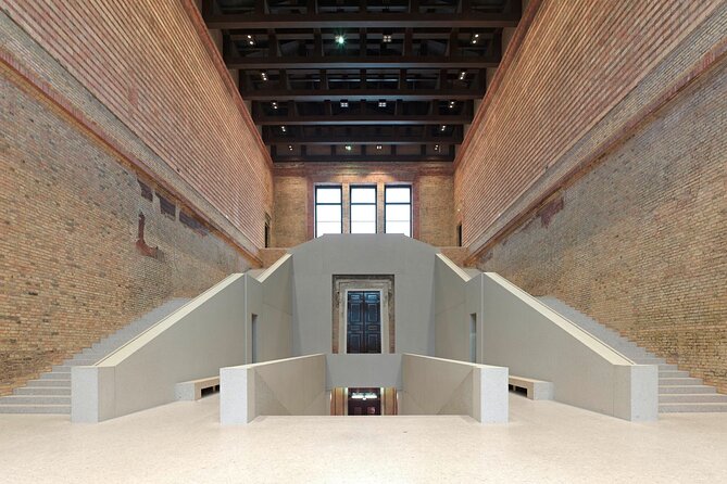 Neues Museum Tickets in Berlin - Seeing the bust of Nefertiti