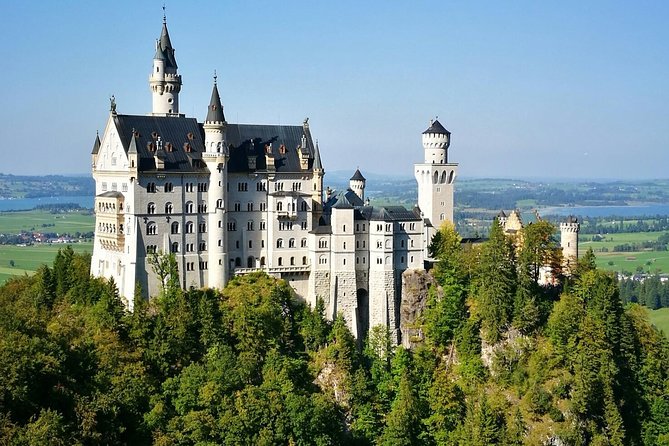 Neuschwanstein Castle by Bus Incl. Bike Ride or Hohenschwangau - Why this Munich day trip works so well