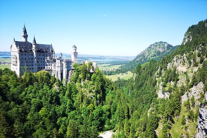 Neuschwanstein Castle by Bus Incl. Bike Ride or Hohenschwangau - Cycling near Schwangau Castle Brewery